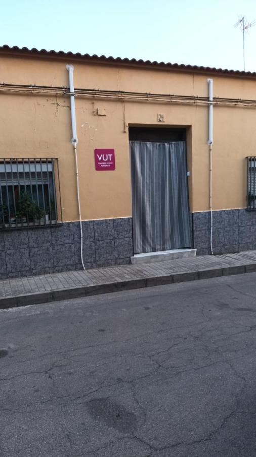 Acogedor Alojamiento Membrilla Exterior photo